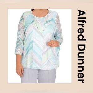 Women’s 3/4 Sleeve Crew Neck Blouse Size Petite Medium NWT
